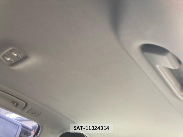 Audi A4 2017-09 8816097-19