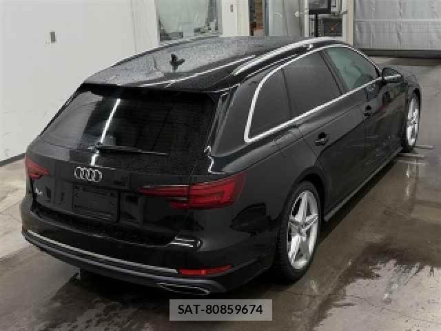 Audi A4 2020-02 8816143-3