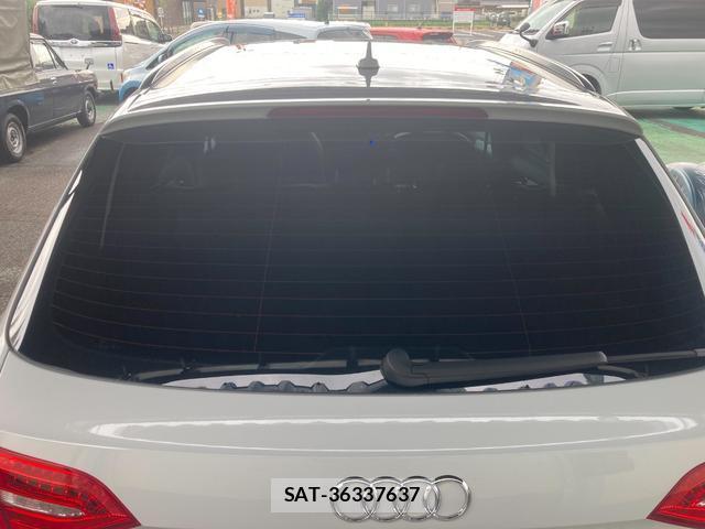 Audi A4 2013-03 8817630-15