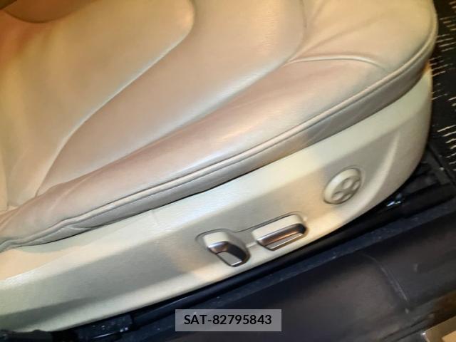 Audi A4 2015-09 8812987-18