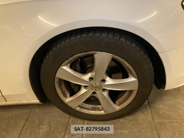 Audi A4 2015-09 8812987-4