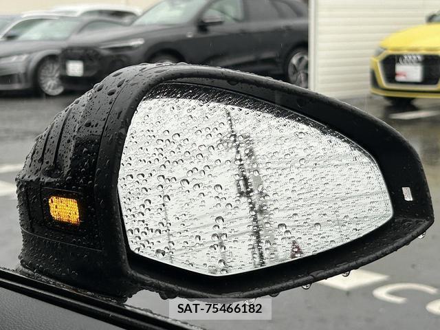 Audi A4 2023-03 8815613-9