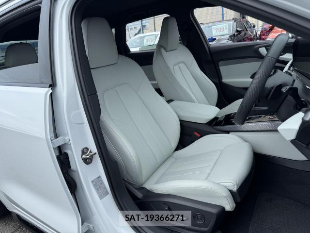 Audi A5 2025-07 8815110-12