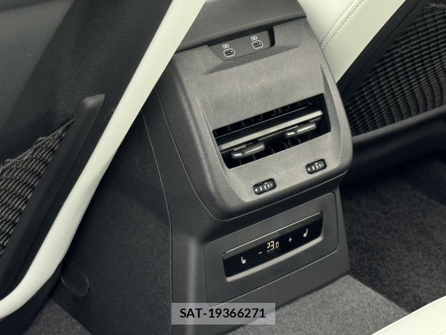 Audi A5 2025-07 8815110-15