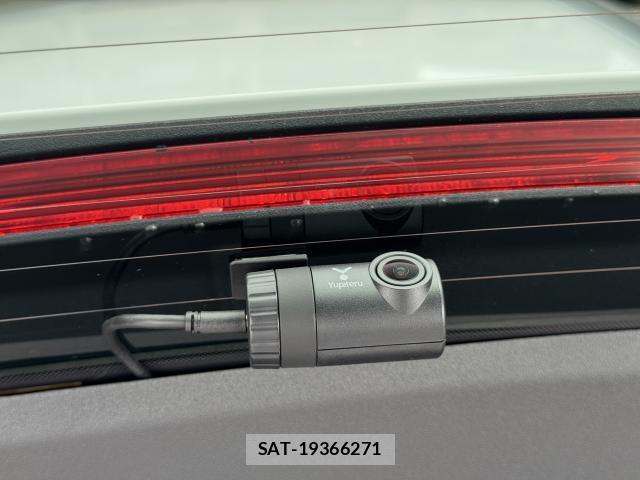 Audi A5 2025-07 8815110-3