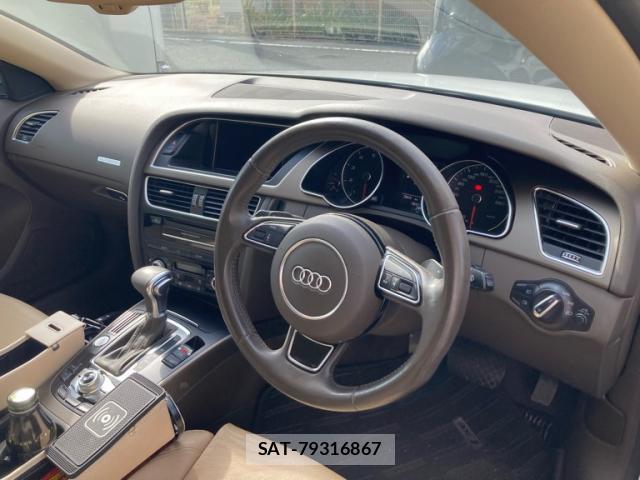Audi A5 2012-07 8813869-6