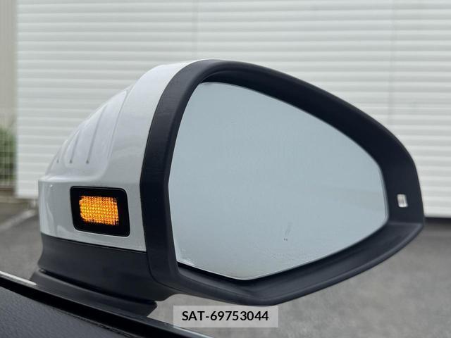 Audi A5 2017-09 8815611-9