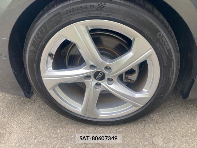 Audi A6 2022-06 8814179-12