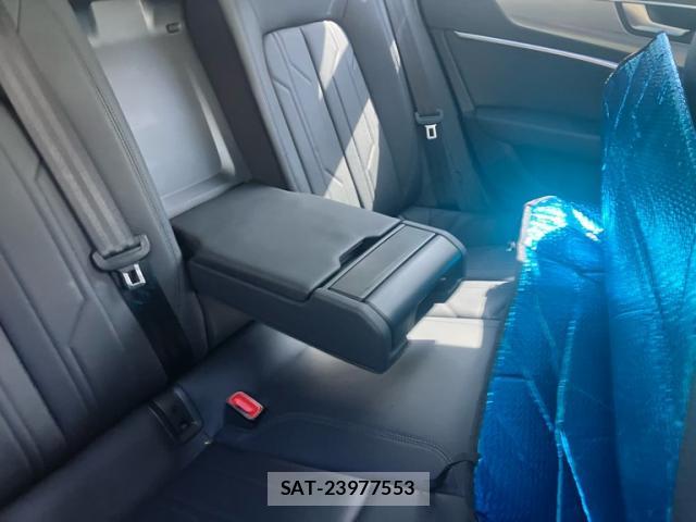 Audi A7 2020-04 8812423-4
