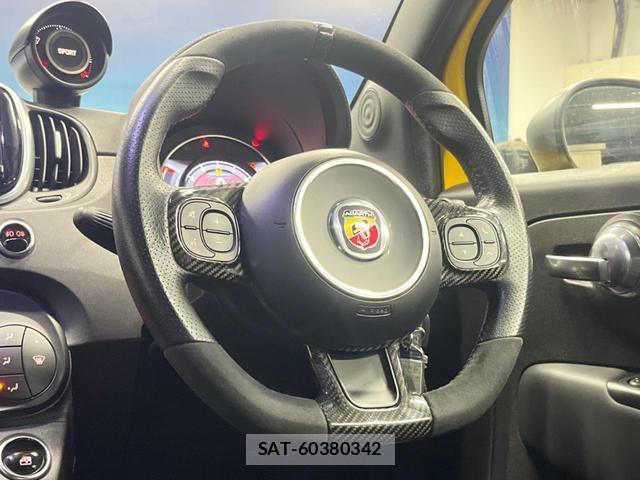 Abarth 595 2018-02 8812441-10
