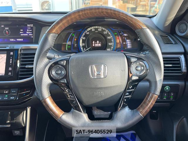 Honda ACCORD HYBRID 2016-10 8815057-6