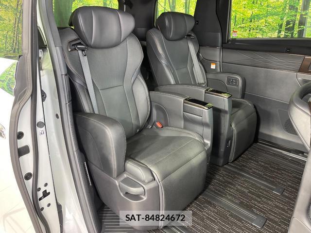 Toyota ALPHARD HYBRID 2024-05 8812174-8