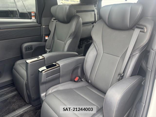 Toyota ALPHARD HYBRID 2023-08 8812708-2