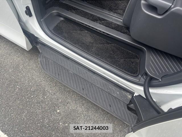 Toyota ALPHARD HYBRID 2023-08 8812708-6