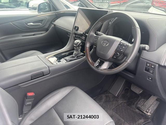 Toyota ALPHARD HYBRID 2023-08 8812708-7