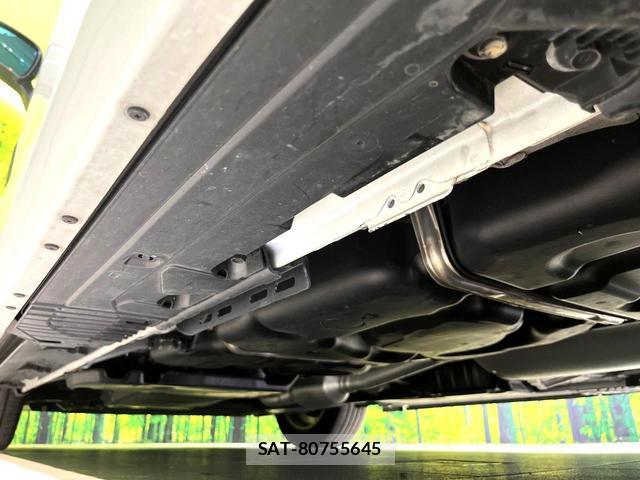 Toyota ALPHARD HYBRID 2023-09 8812860-18
