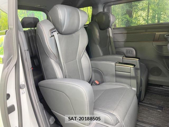Toyota ALPHARD HYBRID 2023-08 8814003-8