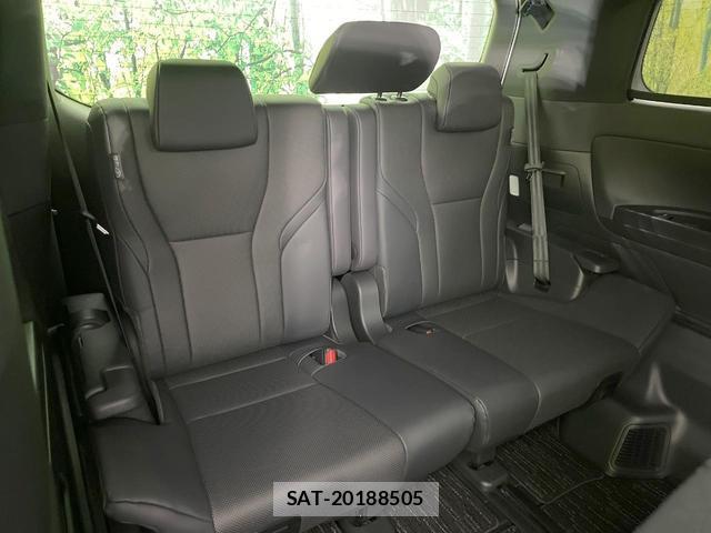 Toyota ALPHARD HYBRID 2023-08 8814003-9