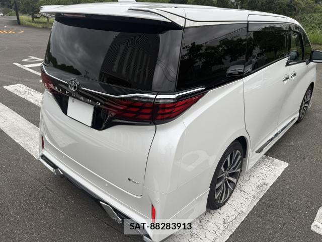 Toyota ALPHARD HYBRID 2025-07 8814053-14