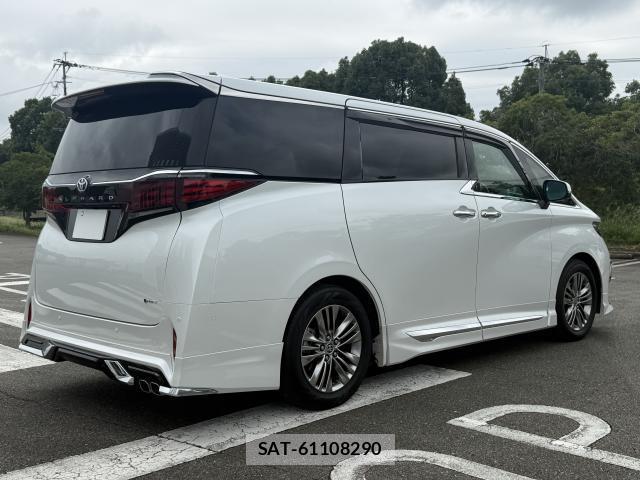 Toyota ALPHARD HYBRID 2024-01 8814054-1