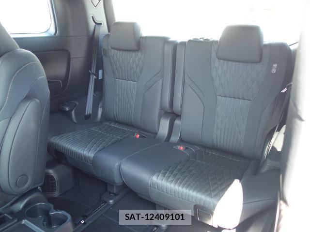 Toyota ALPHARD HYBRID 2026-08 8815303-16