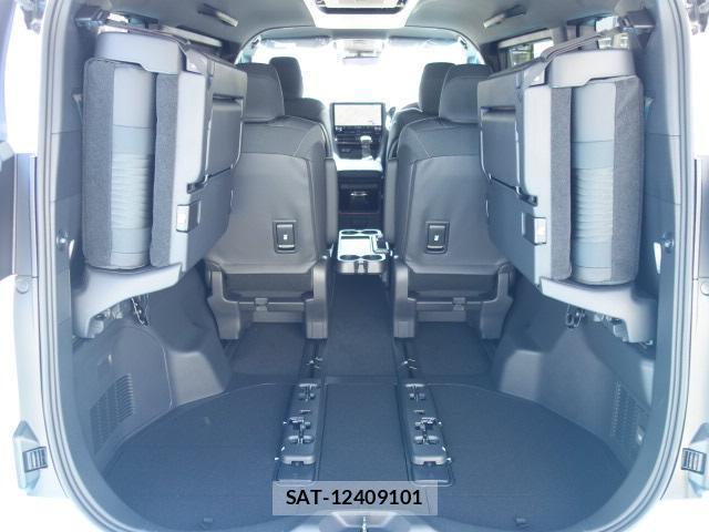 Toyota ALPHARD HYBRID 2026-08 8815303-18