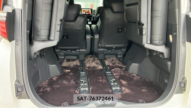 Toyota ALPHARD HYBRID 2025-05 8815463-17