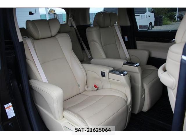 Toyota ALPHARD HYBRID 2020-01 8815687-17