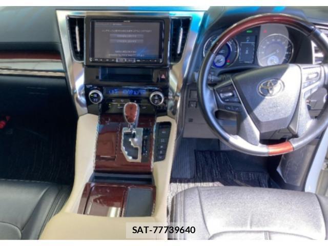 Toyota ALPHARD HYBRID 2017-05 8816646-2