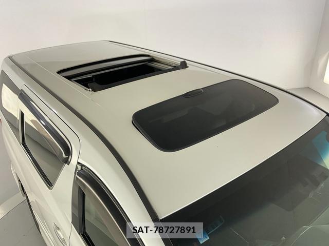 Toyota ALPHARD HYBRID 2014-07 8817390-12