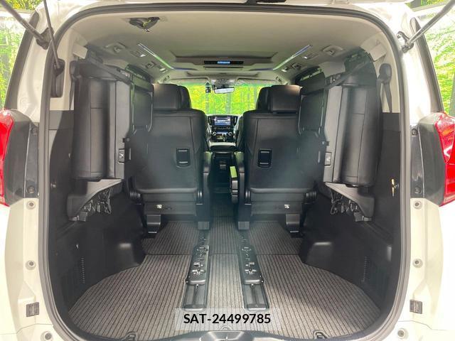 Toyota ALPHARD 2023-05 8812253-11