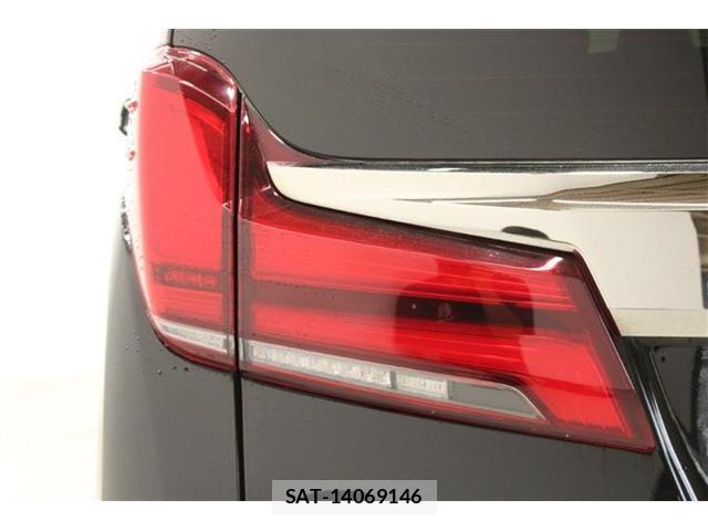 Toyota ALPHARD 2021-07 8812294-18