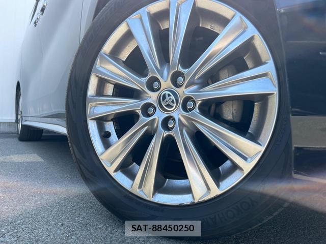Toyota ALPHARD 2020-07 8812895-14