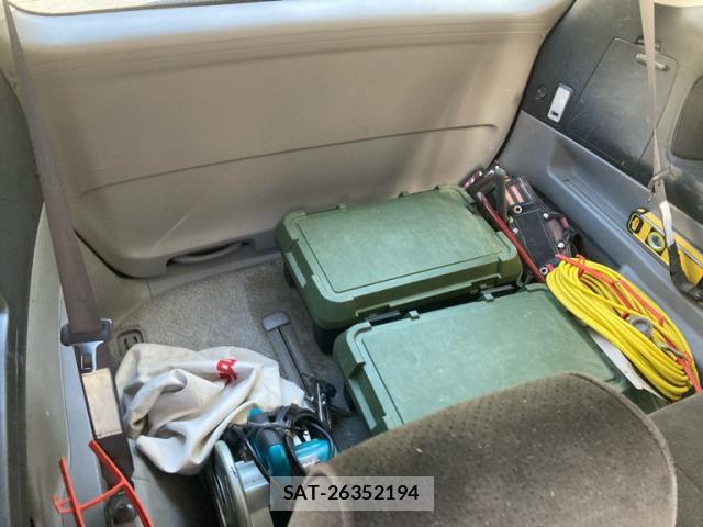 Toyota ALPHARD 2008-04 8813361-16