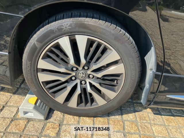 Toyota ALPHARD 2022-12 8813751-12