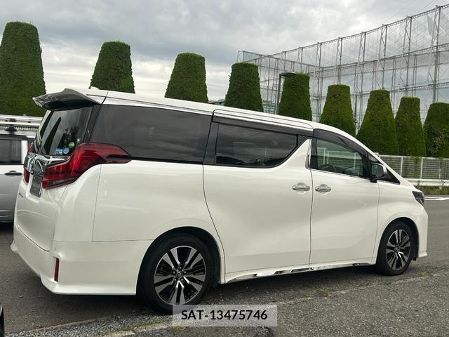 Toyota ALPHARD 2019-04 8814578-2