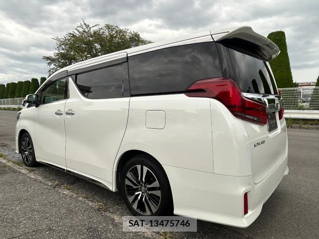 Toyota ALPHARD 2019-04 8814578-3