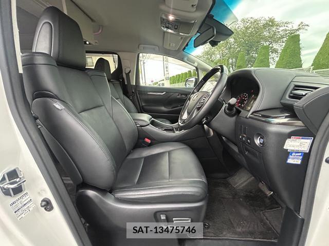 Toyota ALPHARD 2019-04 8814578-8
