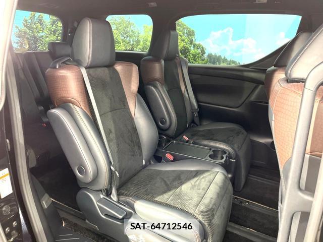 Toyota ALPHARD 2017-02 8815076-8