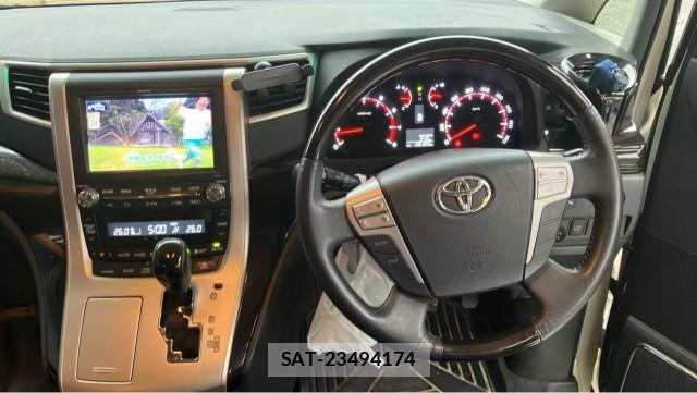 Toyota ALPHARD 2013-10 8815485-16