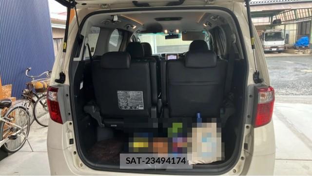 Toyota ALPHARD 2013-10 8815485-17