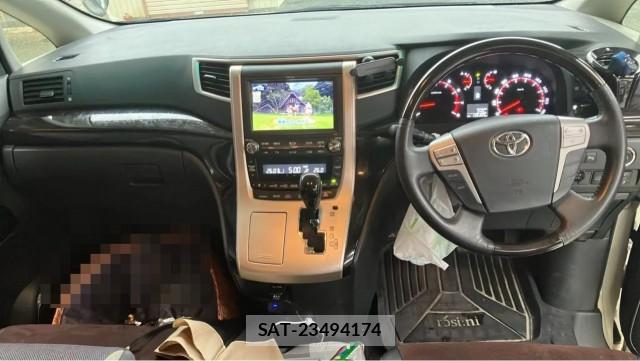 Toyota ALPHARD 2013-10 8815485-2