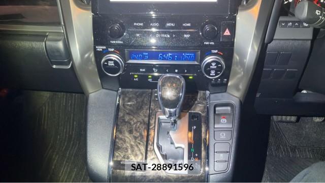 Toyota ALPHARD 2021-09 8815516-14