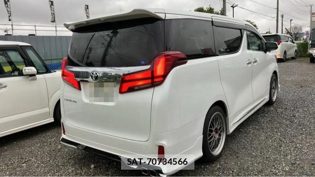 Toyota ALPHARD 2021-10 8815562-12