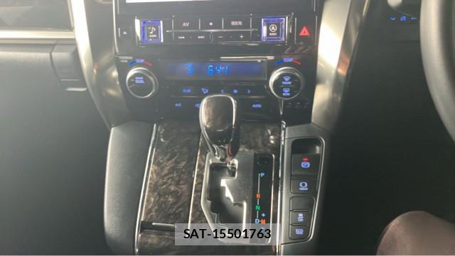 Toyota ALPHARD 2022-03 8815569-14