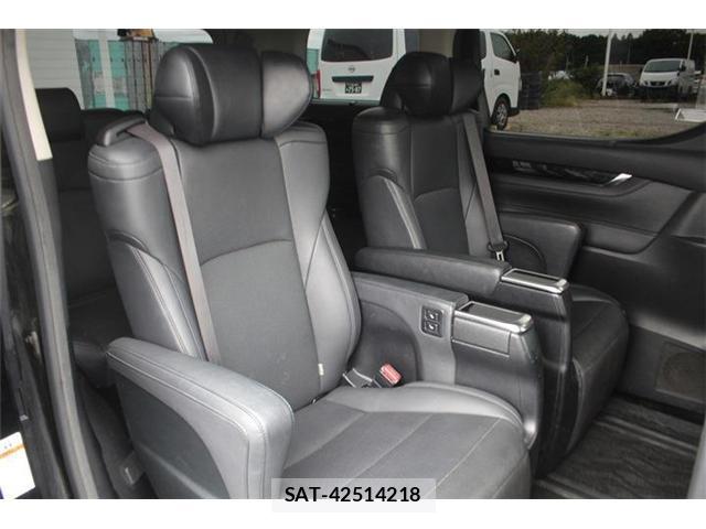 Toyota ALPHARD 2019-11 8815667-14