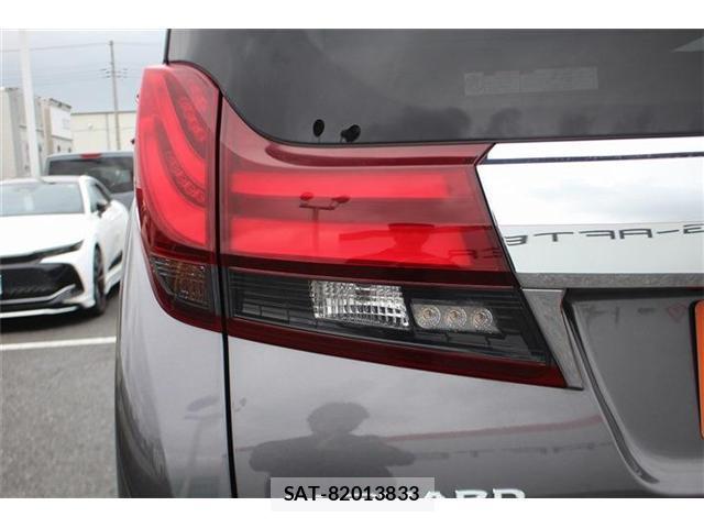 Toyota ALPHARD 2015-08 8815686-12