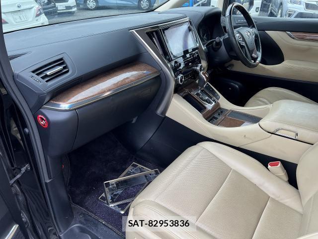 Toyota ALPHARD 2016-03 8815899-13
