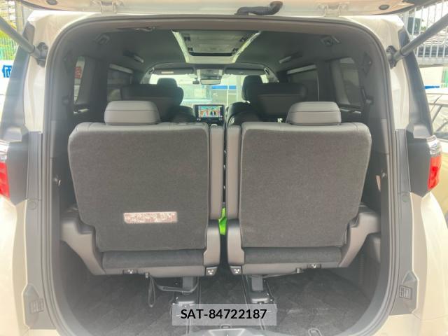 Toyota ALPHARD 2024-08 8816383-9
