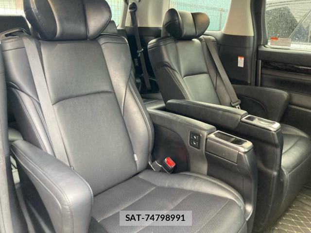 Toyota ALPHARD 2019-12 8816407-3
